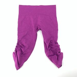 Lululemon In The Flow Crop leggings Size 6